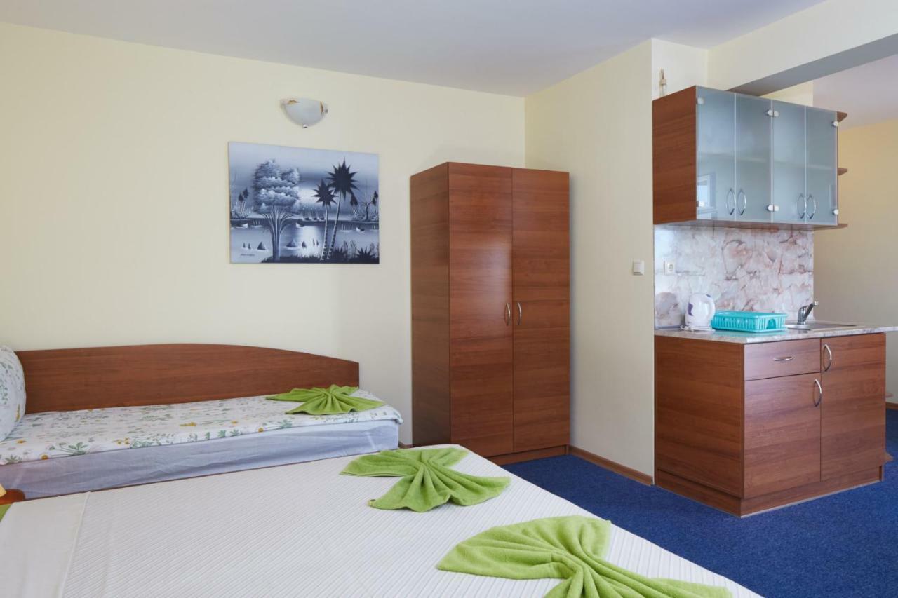 Guest House Plechkarovi Rawda Exterior foto