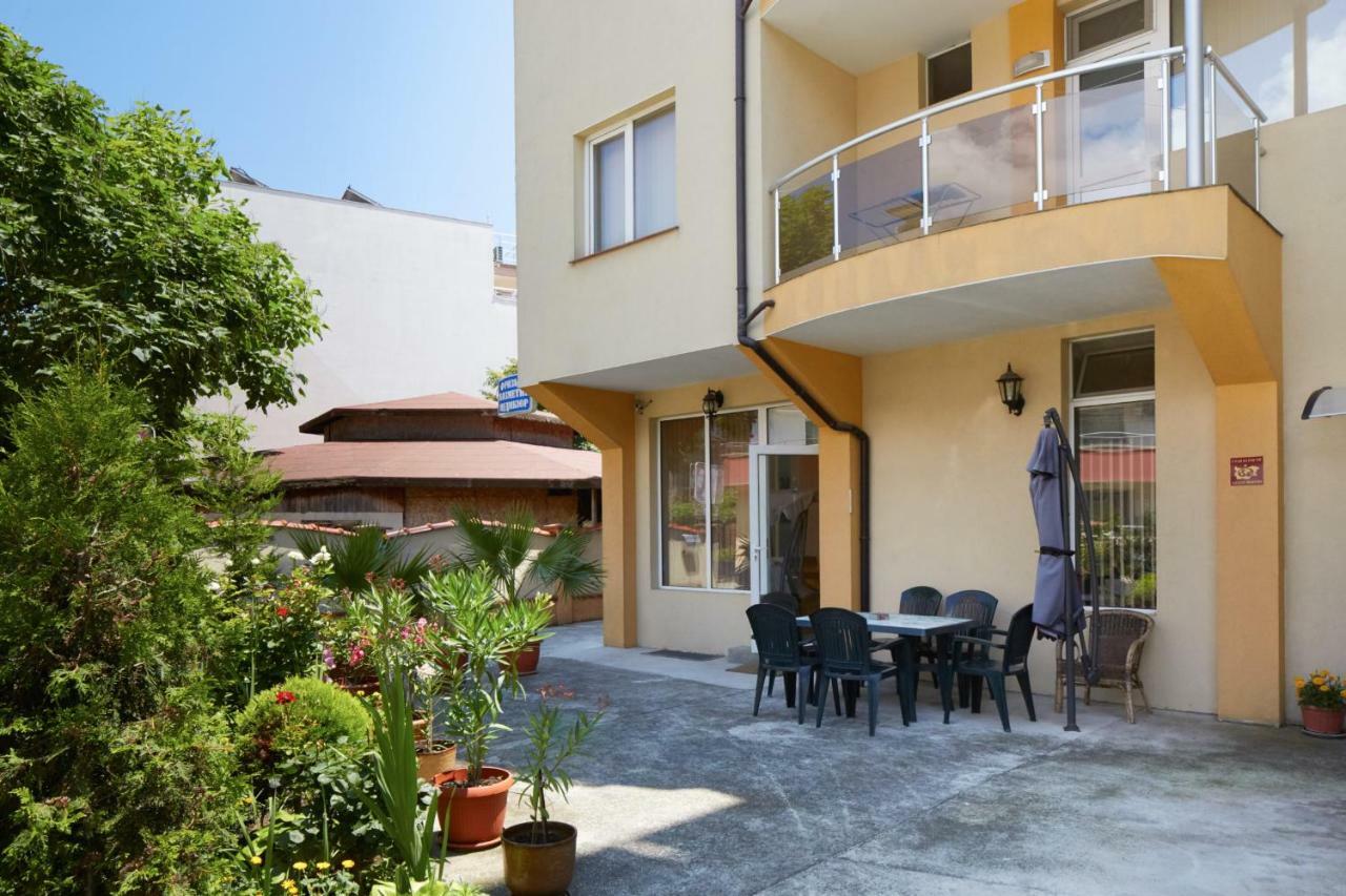 Guest House Plechkarovi Rawda Exterior foto
